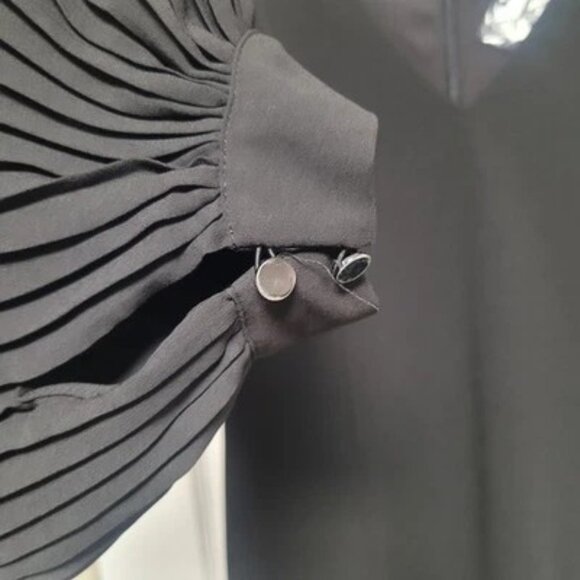 White House Black Market shift Dress with flared sheer sleeves size is 10 NWT!!! - Picture 3 of 7